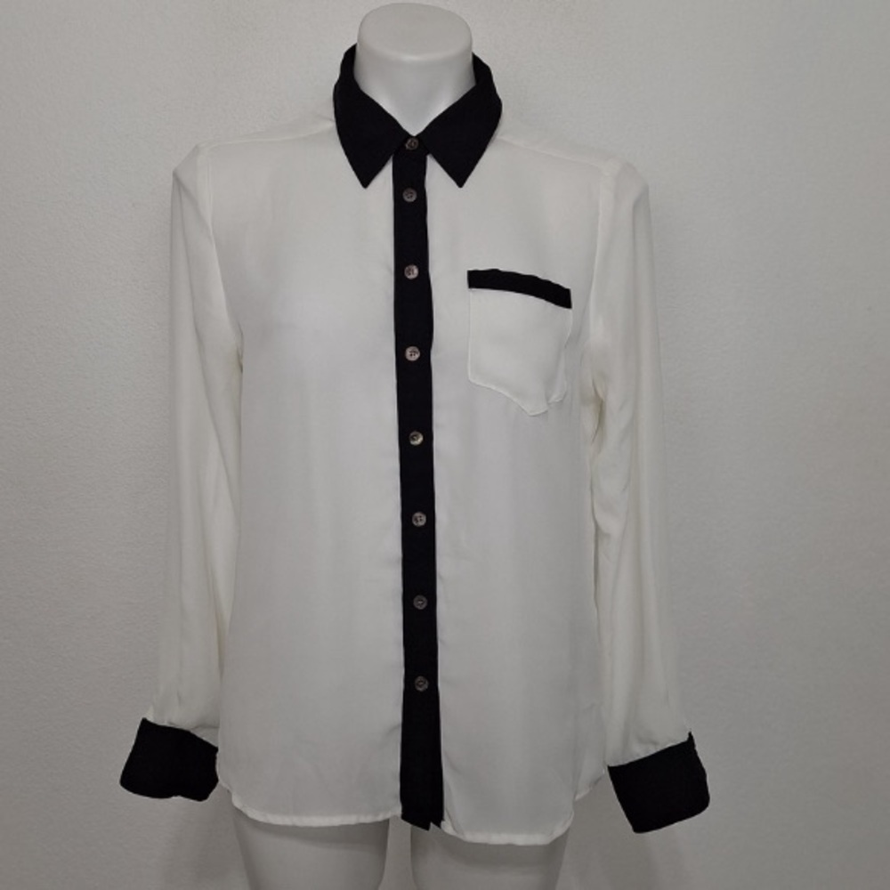 Vince Camuto Classic White & Black Contrast Trim Business Casual Blouse Size S